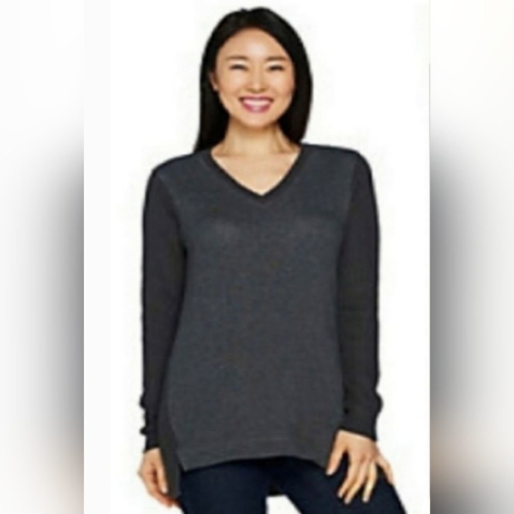 S HALSTON GRAY SOFT VNECK TUNIC STYLE SWEATER small
